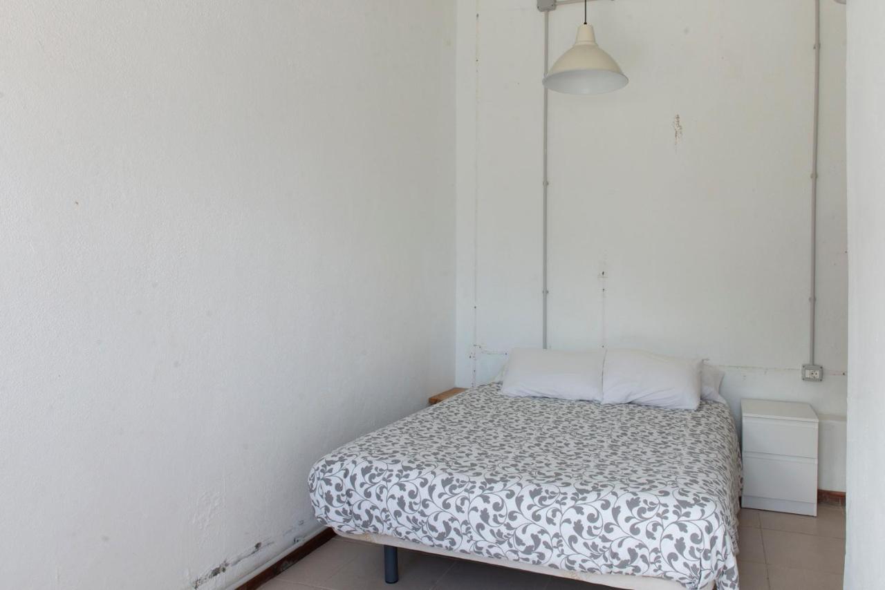 Basic En-Suite Bedroom By The Sea Guinea Kültér fotó