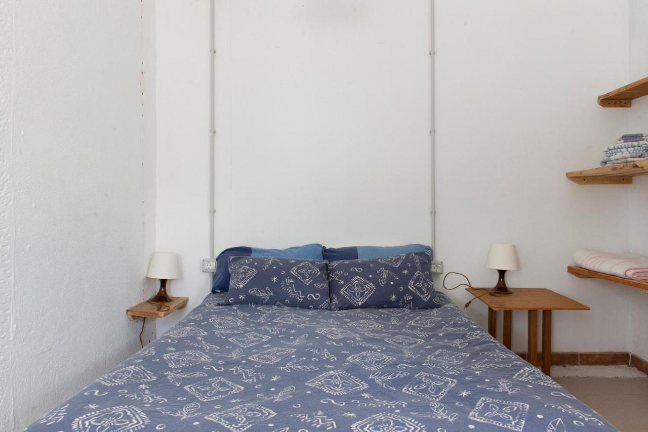 Basic En-Suite Bedroom By The Sea Guinea Kültér fotó